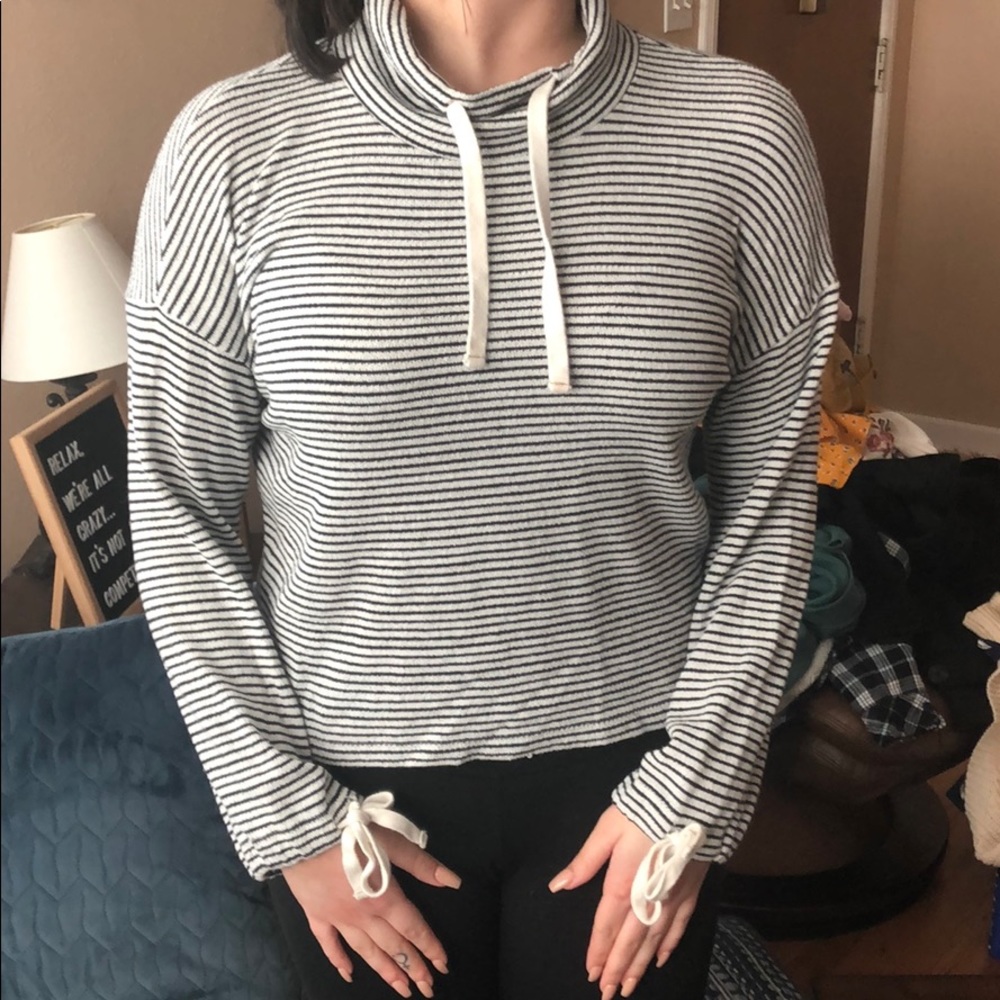 Black and white striped sweatshirt